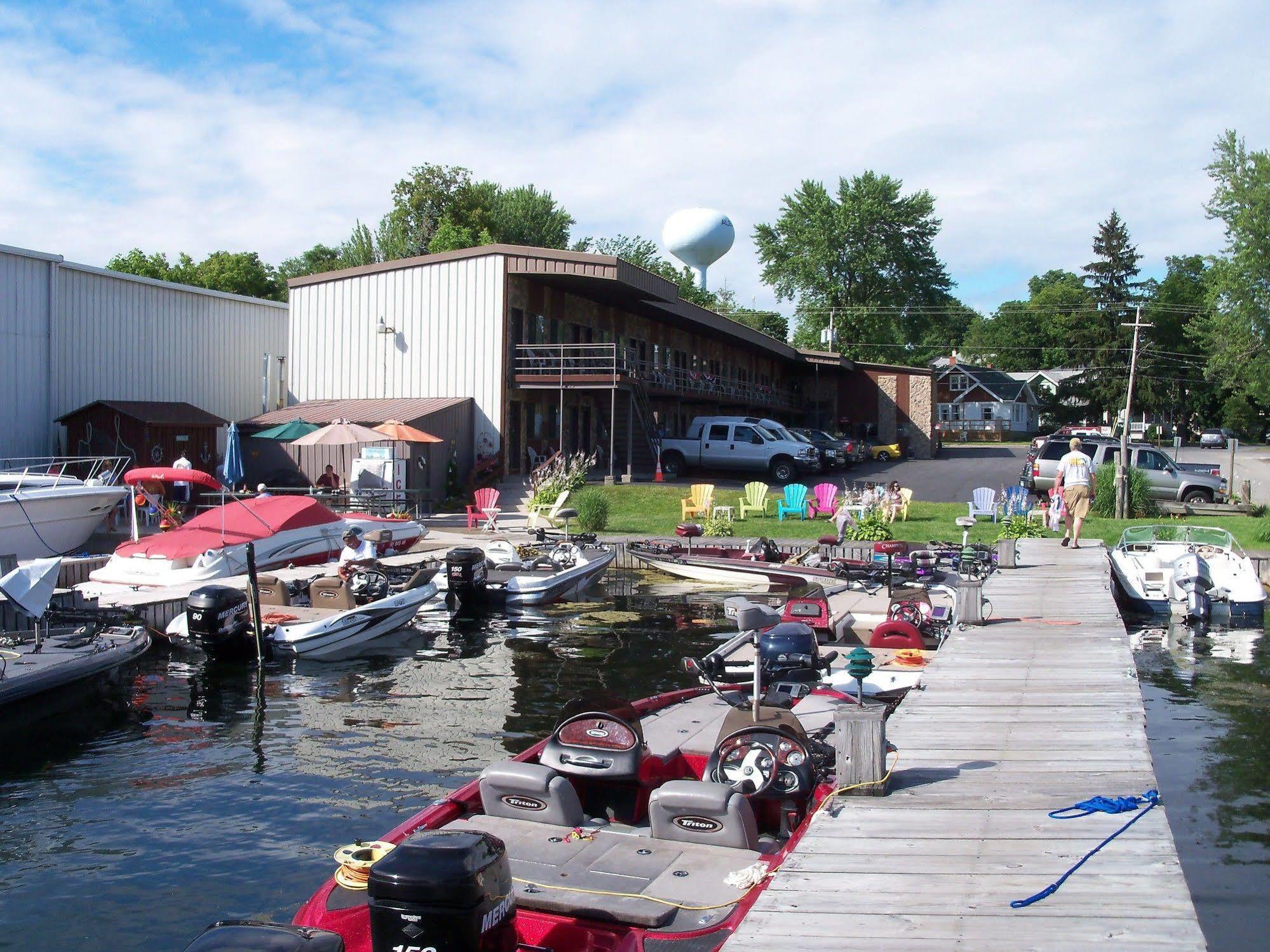 Otter Creek Inn Alexandria Bay Exteriör bild