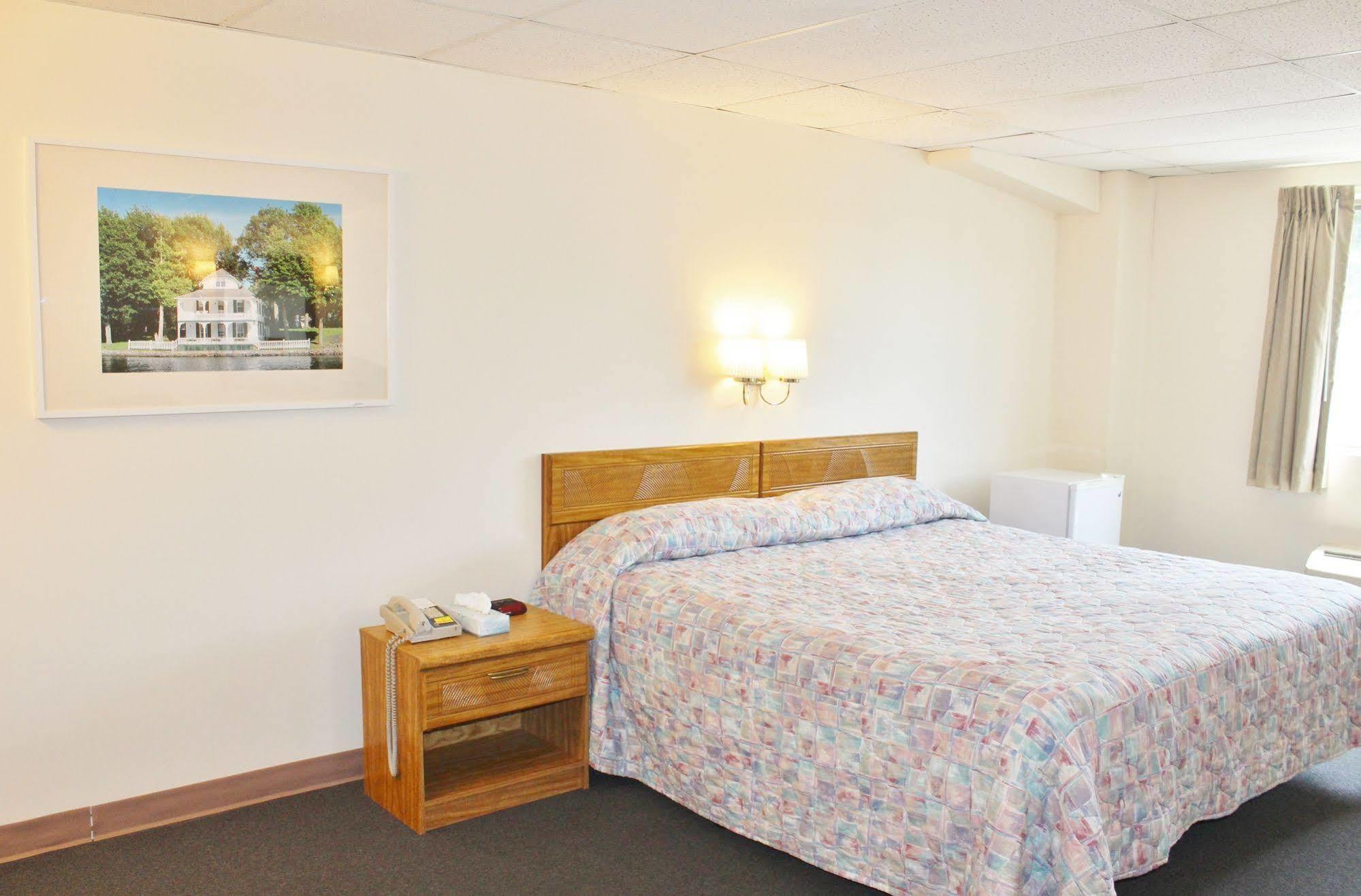 Otter Creek Inn Alexandria Bay Exteriör bild