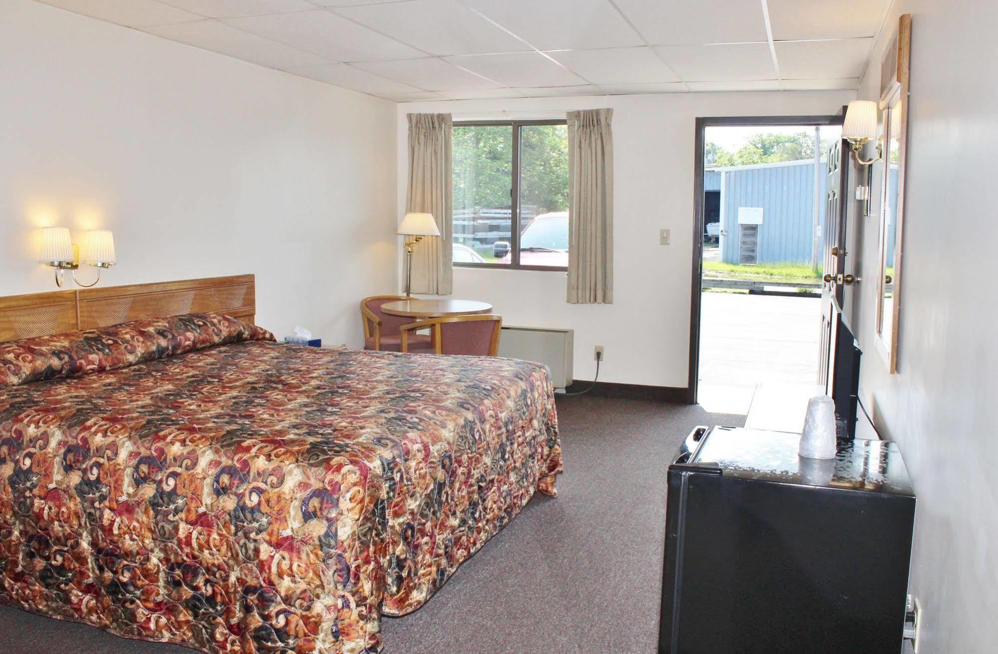 Otter Creek Inn Alexandria Bay Exteriör bild