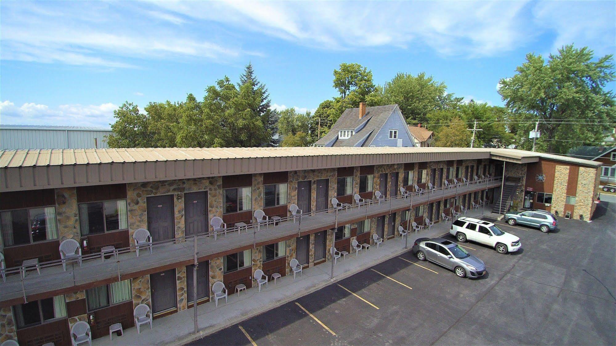 Otter Creek Inn Alexandria Bay Exteriör bild